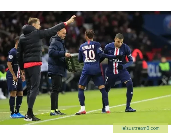 赫莫法姆75-92自由队辉煌赛季回顾与传奇球员风采解析