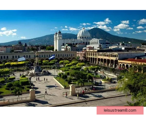 阿利安萨逆转取胜圣萨尔瓦多力克卡卡瓦蒂克比分定格2比1